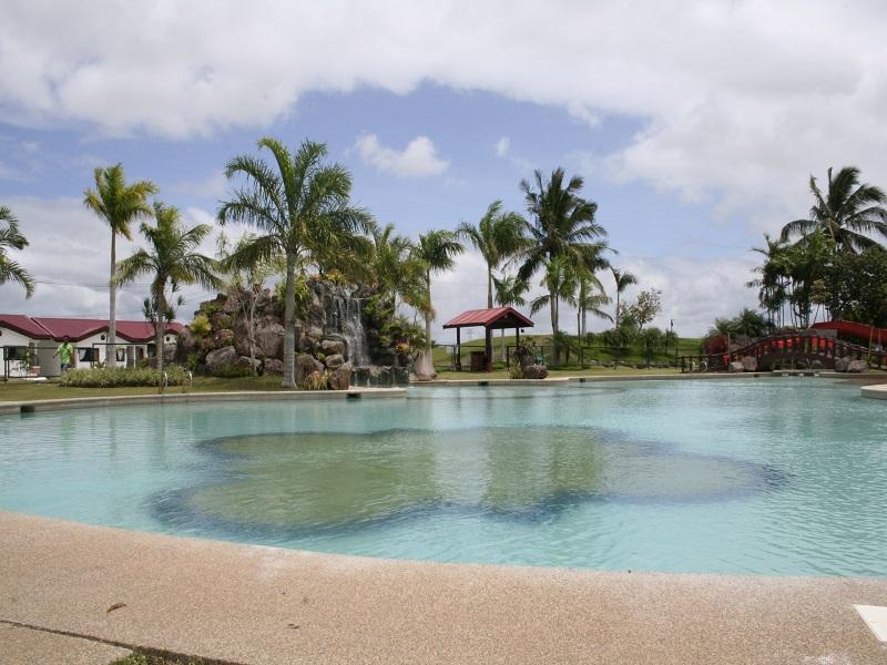 Graceland Estates And Country Club Hotell Lucena Exteriör bild
